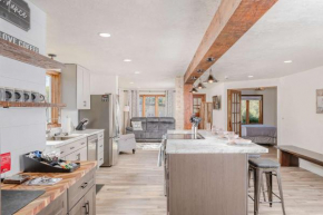 Wolf River Retreat - Sleeps 14